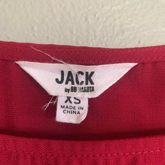 Women’s Cropped Raspberry Colored Blouse - Picture 2 of 2